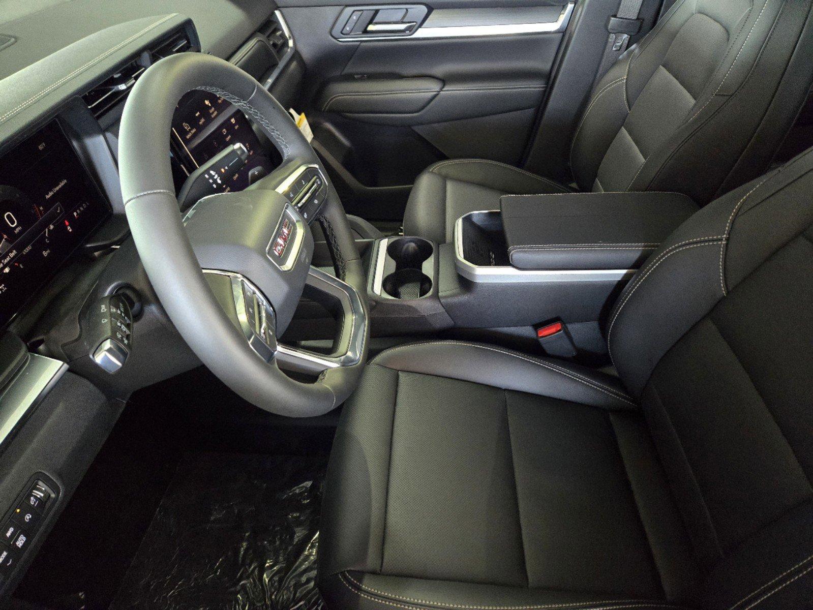 2025 GMC Terrain Vehicle Photo in DALLAS, TX 75209-3016