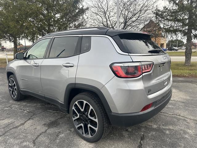 Used 2018 Jeep Compass Limited with VIN 3C4NJCCB3JT318460 for sale in Birch Run, MI