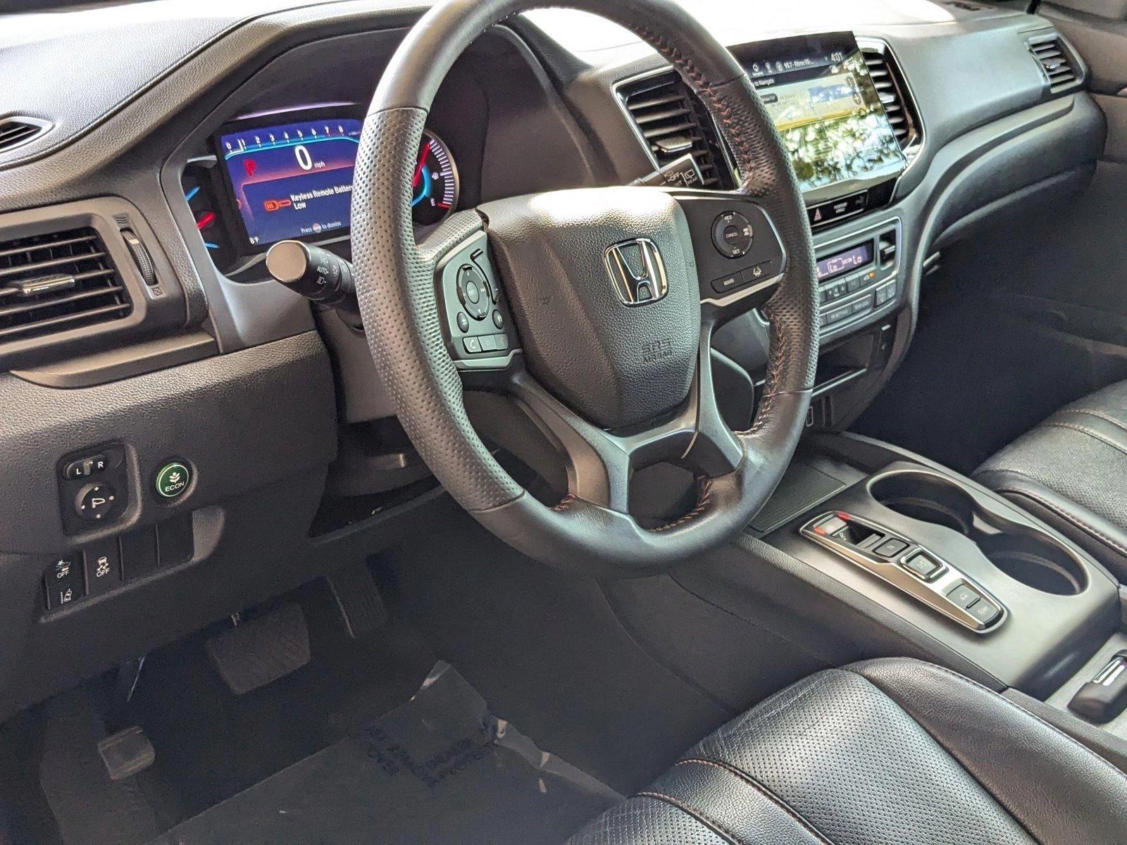 2022 Honda Pilot Vehicle Photo in Miami, FL 33015