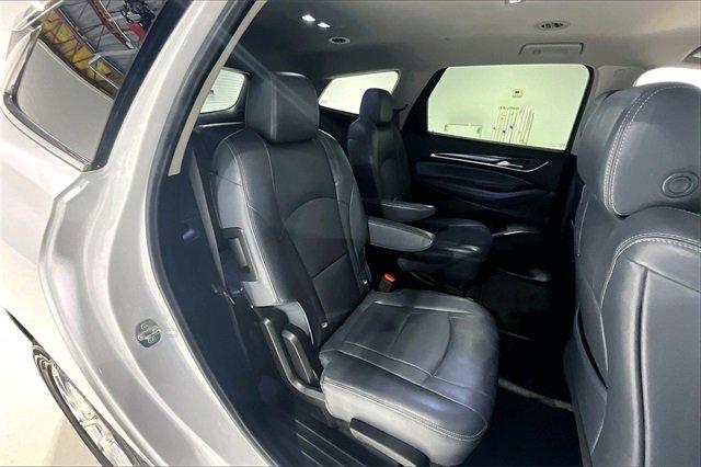 2021 Buick Enclave Vehicle Photo in TOPEKA, KS 66609-0000