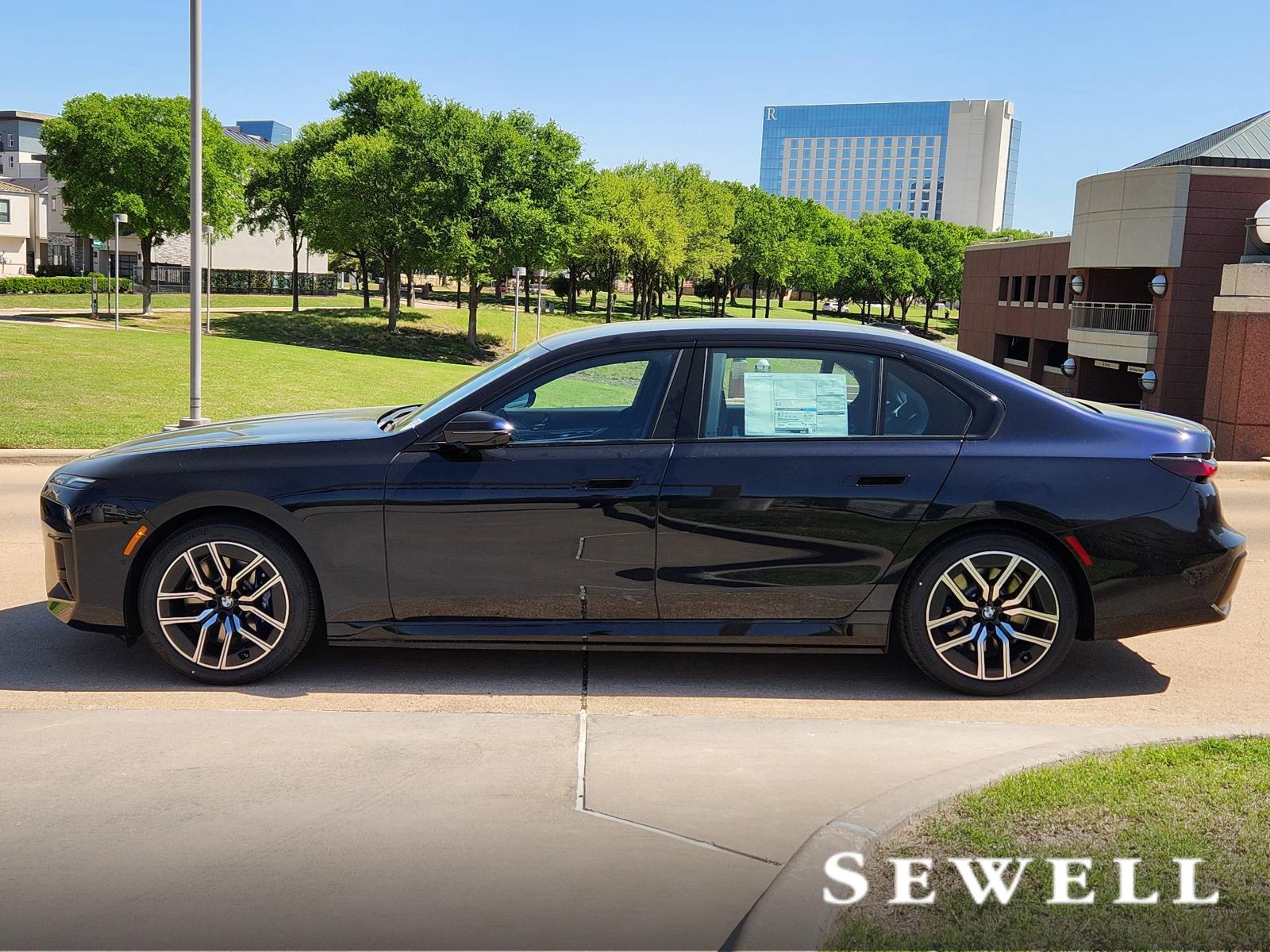2025 BMW i7 Vehicle Photo in PLANO, TX 75024