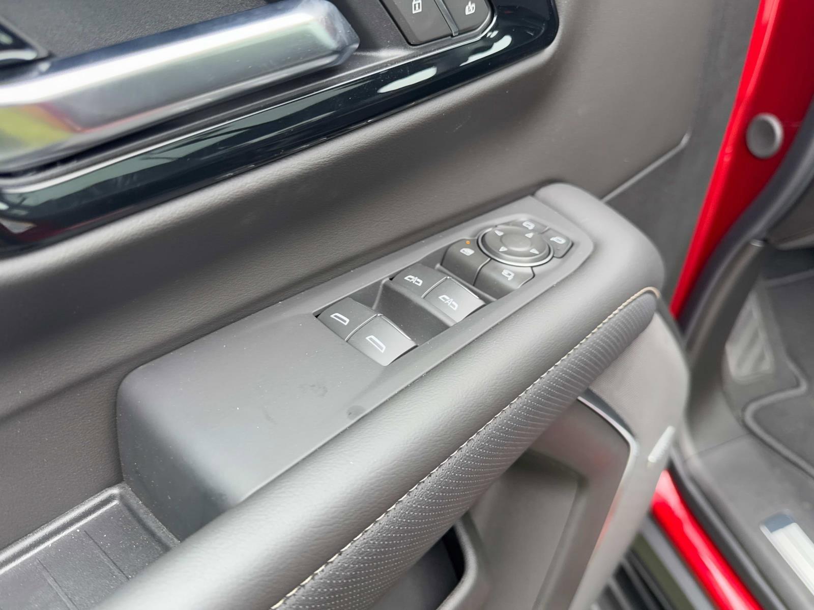2025 Chevrolet Tahoe Vehicle Photo in LOS ANGELES, CA 90007-3794
