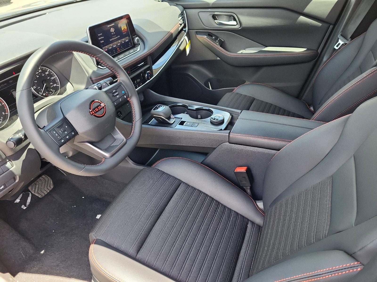 2025 Nissan Rogue Vehicle Photo in Albuquerque, NM 87110