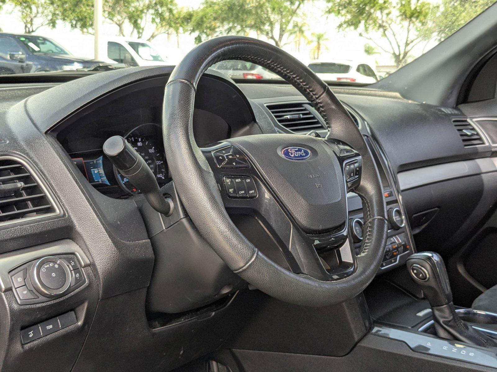 2018 Ford Explorer Vehicle Photo in St. Petersburg, FL 33713