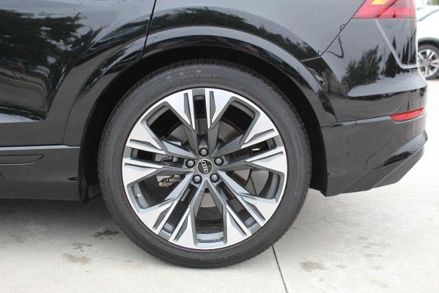 2024 Audi Q8 Vehicle Photo in HOUSTON, TX 77090