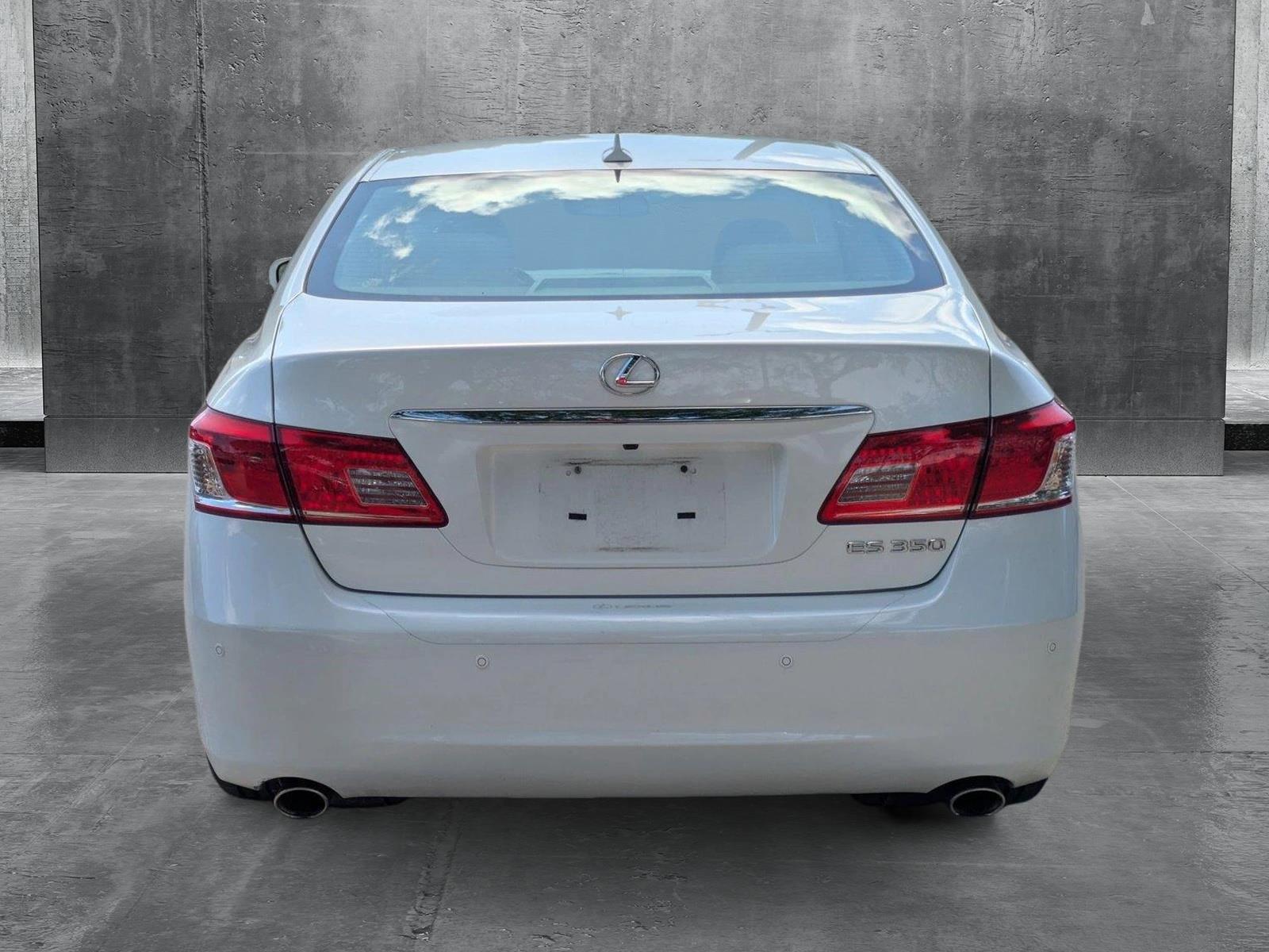 2011 Lexus ES 350 Vehicle Photo in GREENACRES, FL 33463-3207