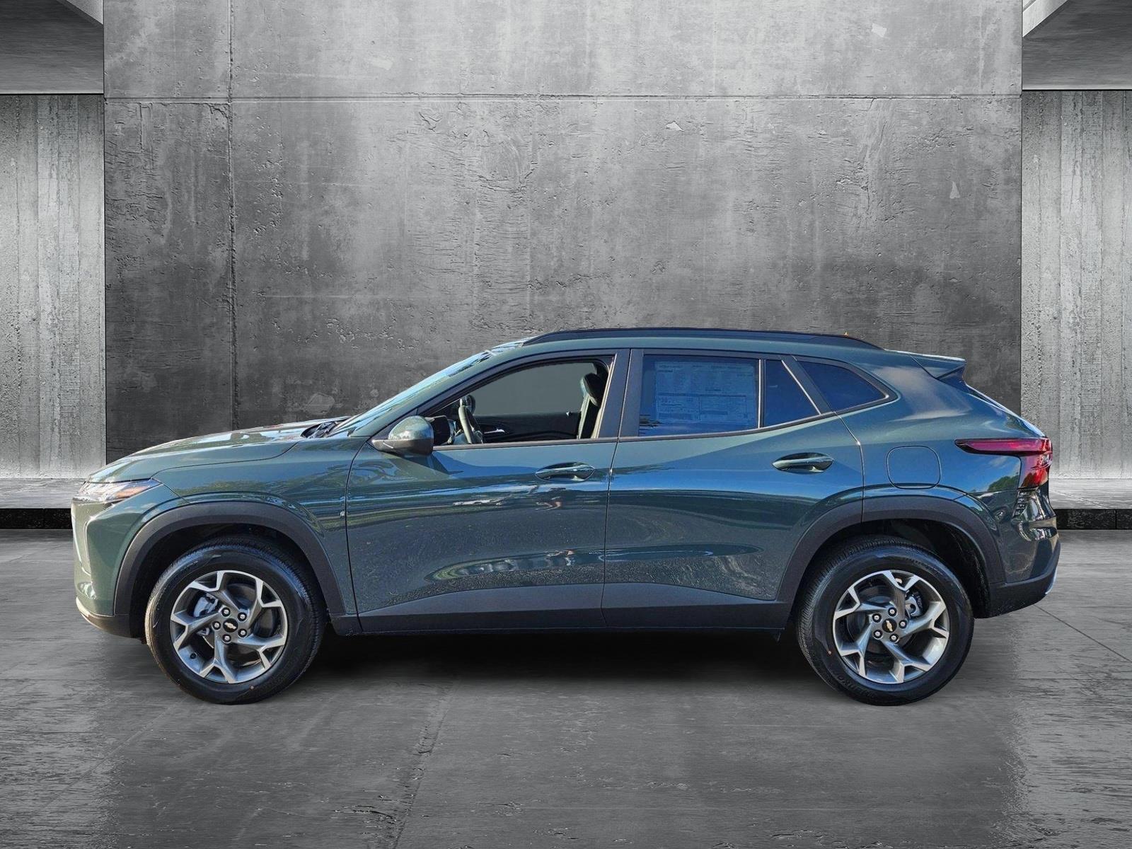 2025 Chevrolet Trax Vehicle Photo in GREENACRES, FL 33463-3207