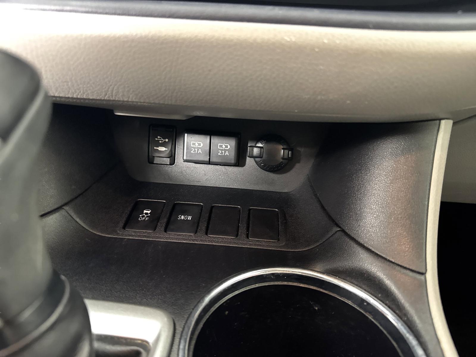 2019 Toyota Highlander Vehicle Photo in GEORGETOWN, TX 78626-7508
