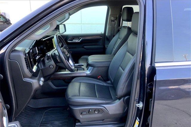 2023 GMC Sierra 1500 Vehicle Photo in TOPEKA, KS 66609-0000
