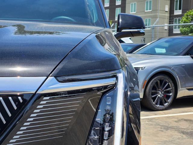 2025 Cadillac Escalade IQ Vehicle Photo in HOUSTON, TX 77079