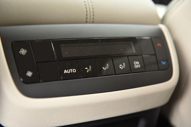2025 Nissan Pathfinder Vehicle Photo in Ballwin, MO 63011
