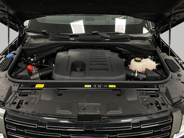 2025 Range Rover Vehicle Photo in Appleton, WI 54913