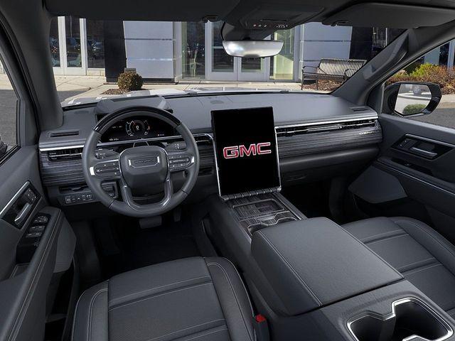 2025 GMC Sierra EV Vehicle Photo in DANBURY, CT 06810-5034
