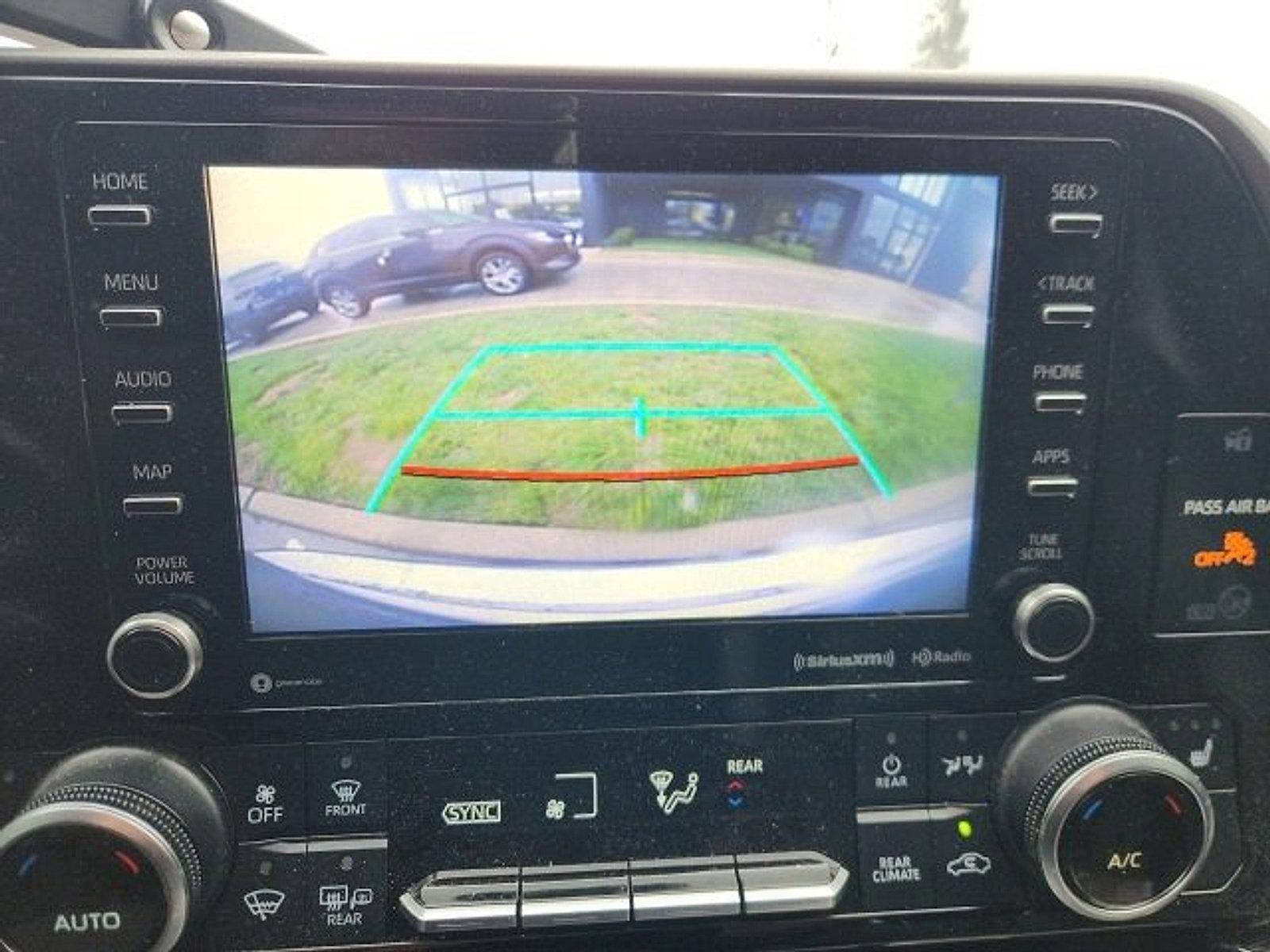 2021 Toyota Highlander Vehicle Photo in Trevose, PA 19053