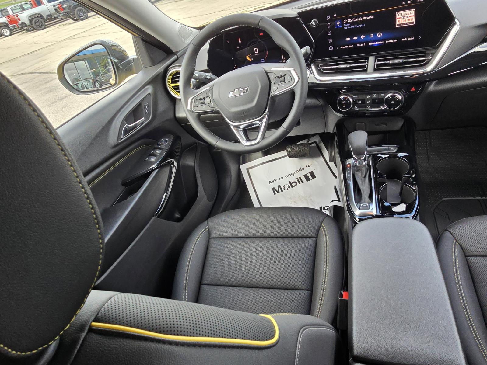 2025 Chevrolet Trax Vehicle Photo in Rolla, MO 65401