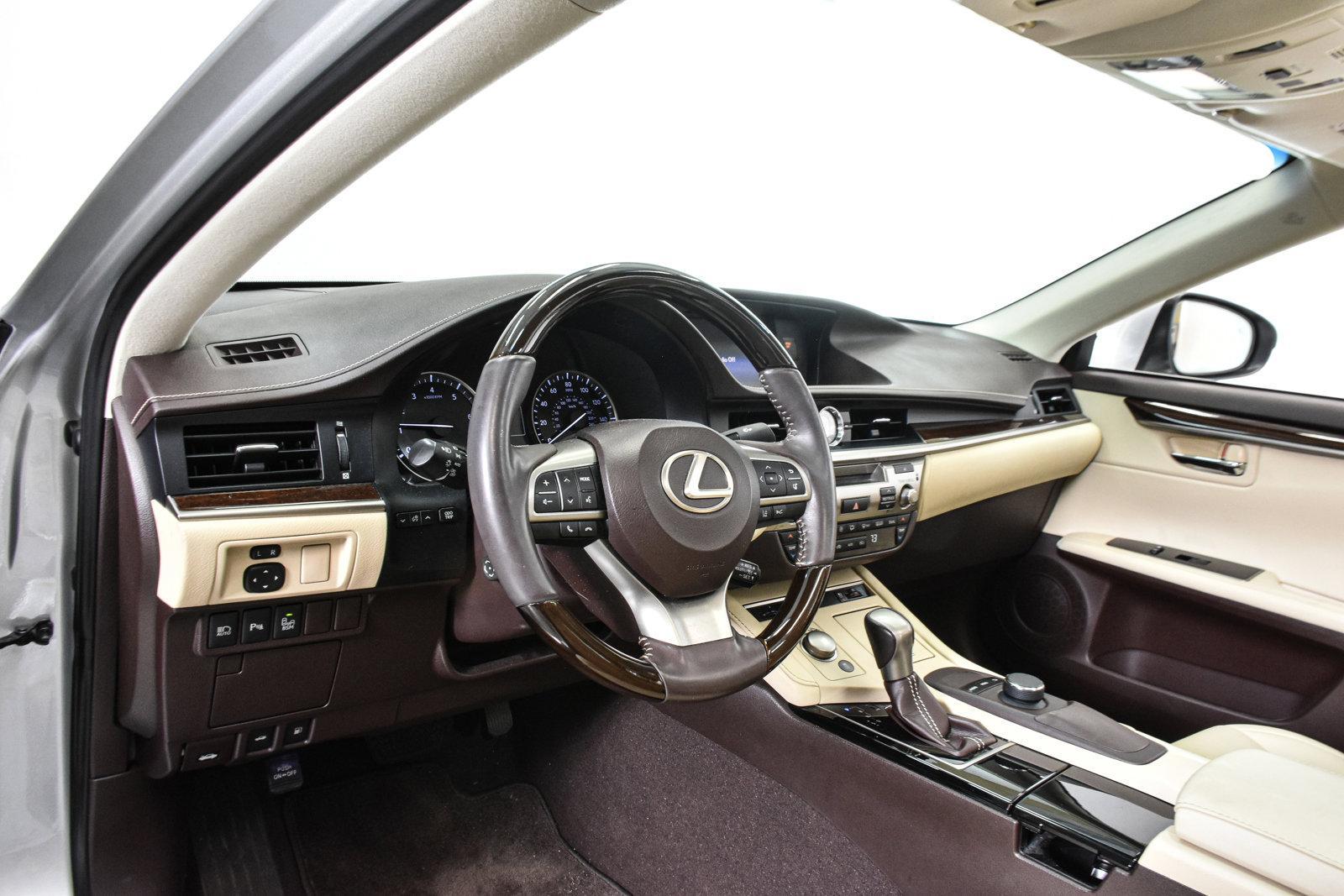 2016 Lexus ES 350 Vehicle Photo in DALLAS, TX 75235