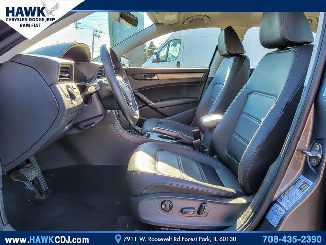 2022 Volkswagen Passat Vehicle Photo in Saint Charles, IL 60174