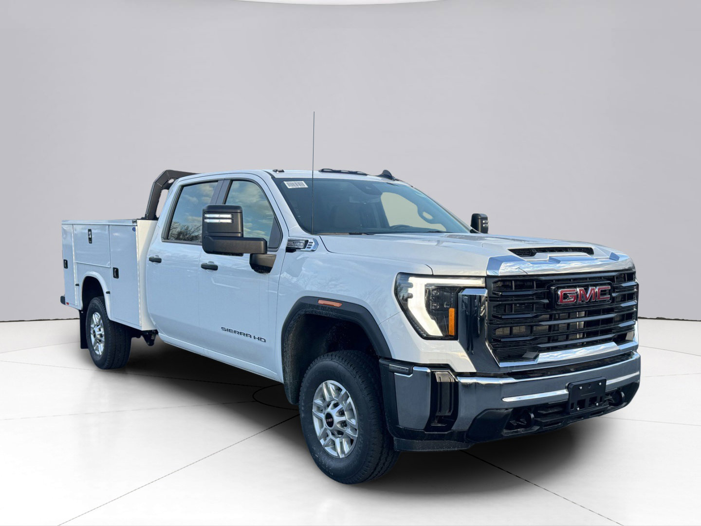 2024 GMC Sierra 2500 HD Vehicle Photo in LEOMINSTER, MA 01453-2952