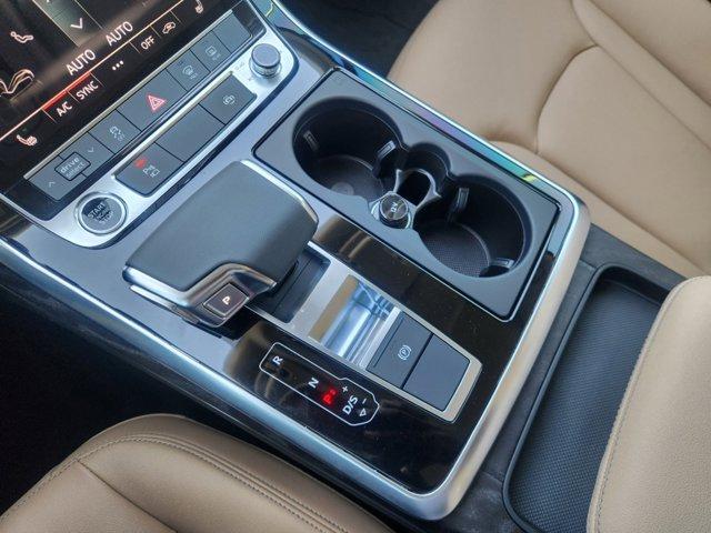 2025 Audi Q7 Vehicle Photo in HOUSTON, TX 77090