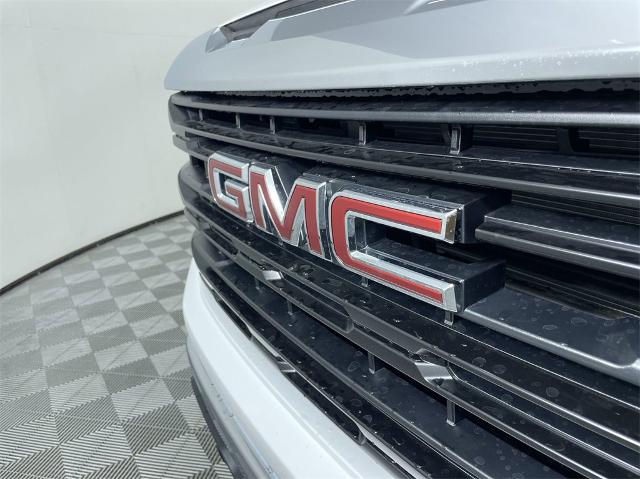 2025 GMC Sierra 1500 Vehicle Photo in GILBERT, AZ 85297-0402