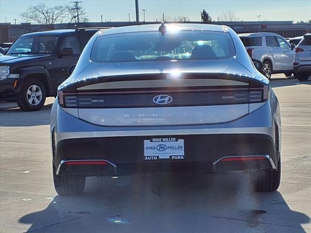 2025 Hyundai SONATA Vehicle Photo in Peoria, IL 61615