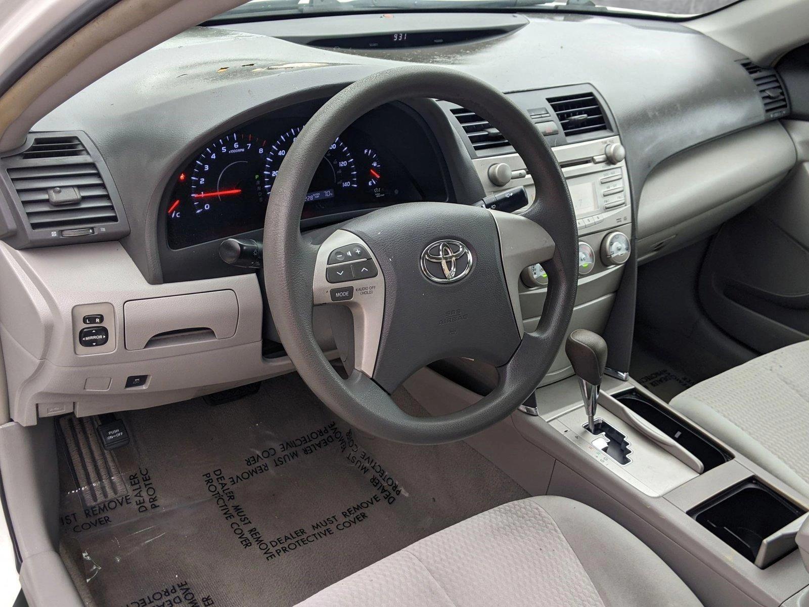 2011 Toyota Camry Vehicle Photo in Pembroke Pines , FL 33084