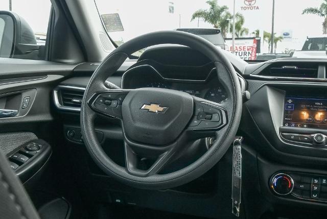 2022 Chevrolet Trailblazer Vehicle Photo in VENTURA, CA 93003-8585