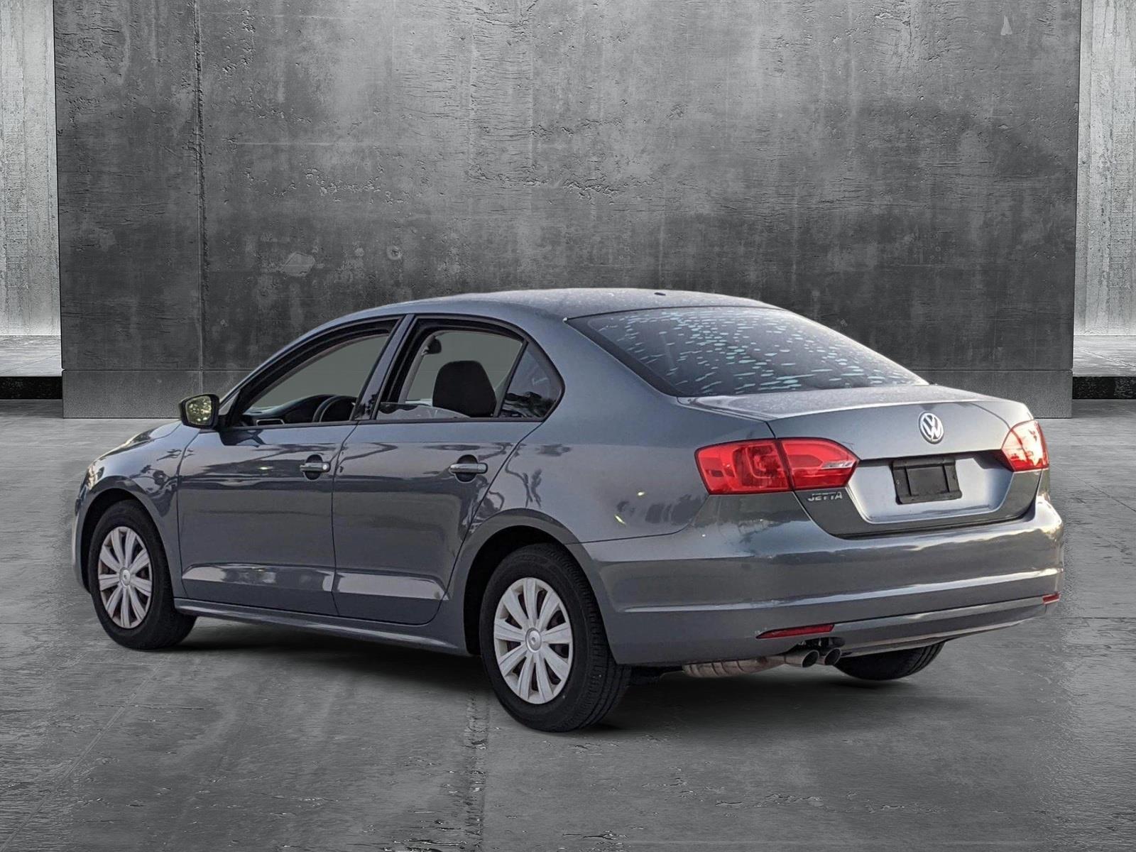 2013 Volkswagen Jetta Sedan Vehicle Photo in Davie, FL 33331