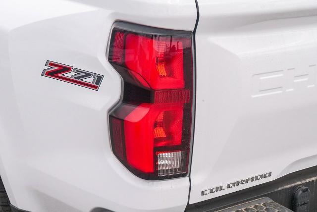 2025 Chevrolet Colorado Vehicle Photo in VENTURA, CA 93003-8585