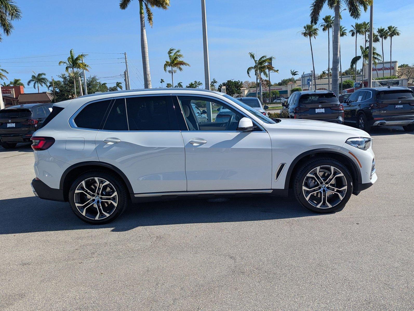 2022 BMW X5 sDrive40i Vehicle Photo in Delray Beach, FL 33444