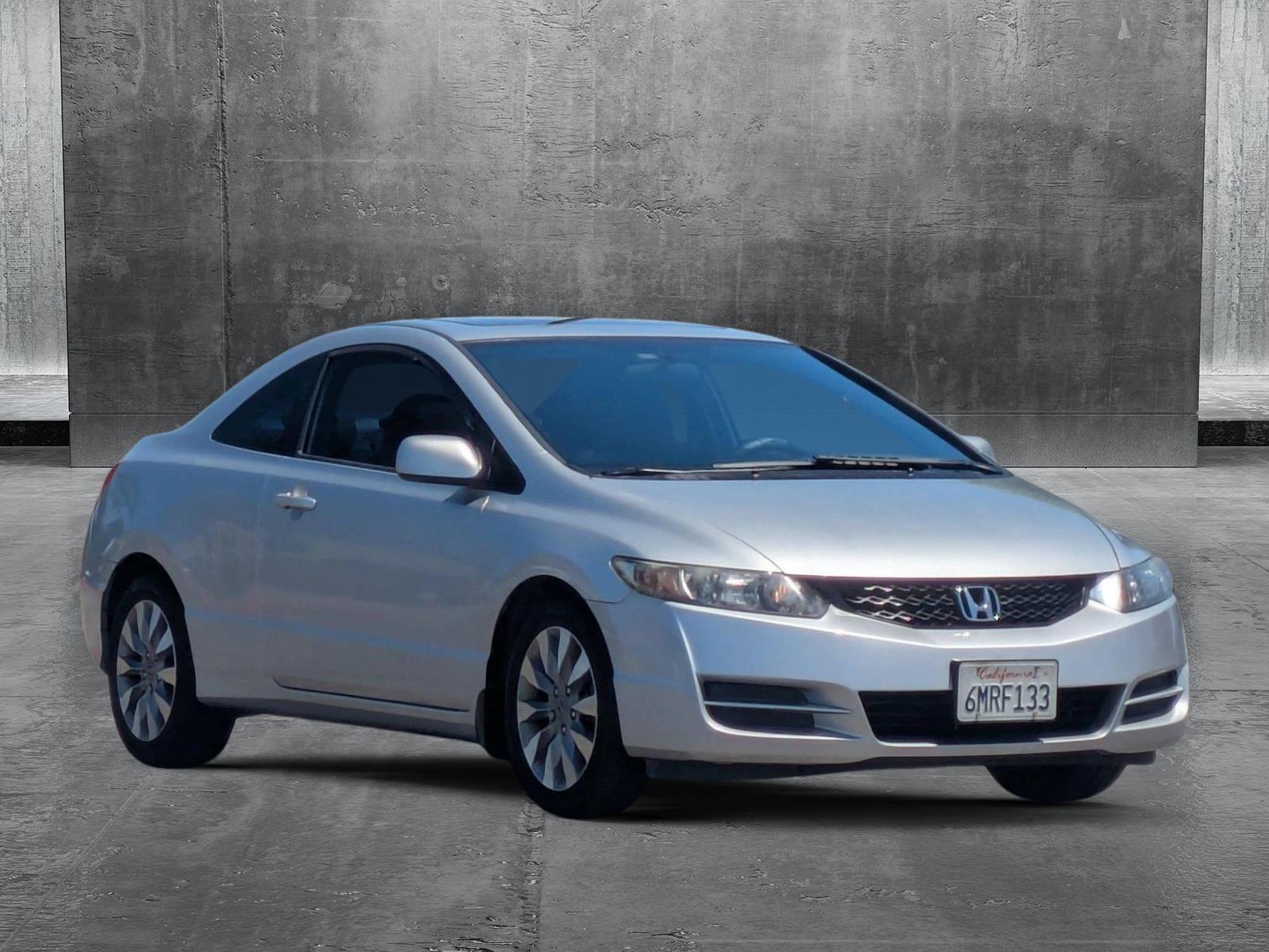 2010 Honda Civic Coupe Vehicle Photo in Valencia, CA 91355-1794