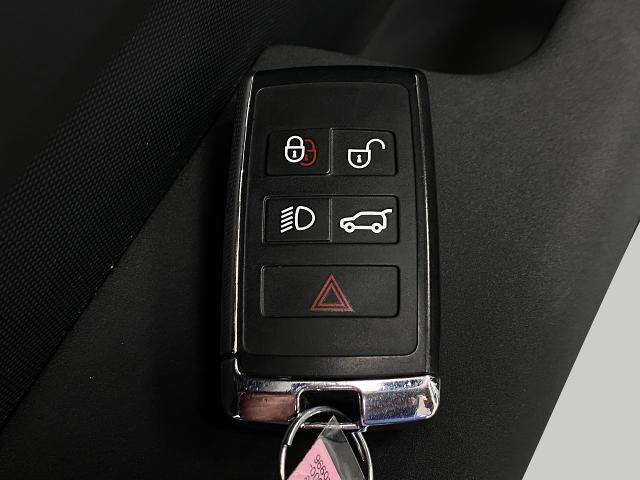 2023 Land Rover Defender Vehicle Photo in Appleton, WI 54913