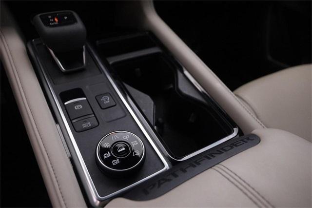 2023 Nissan Pathfinder Vehicle Photo in Hazelwood, MO 63042