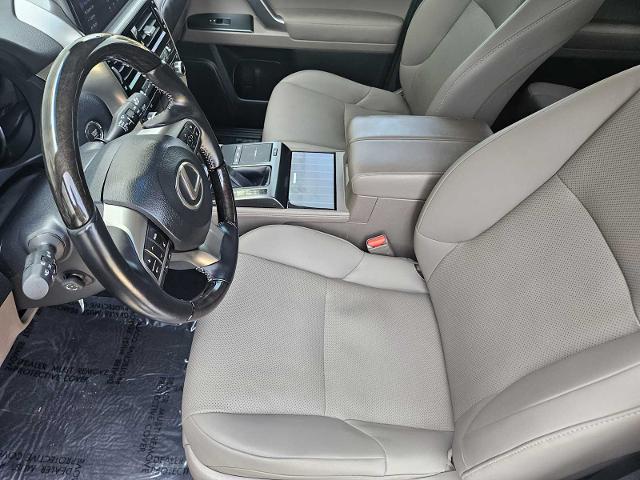 2023 Lexus GX 460 Vehicle Photo in FORT WORTH, TX 76132