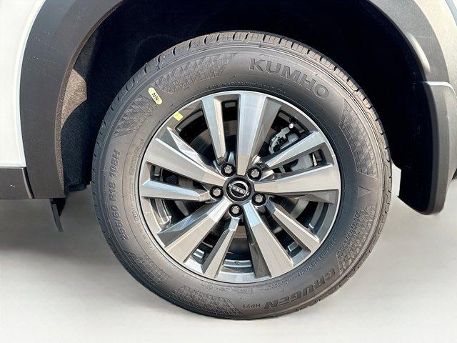 2025 Nissan Pathfinder Vehicle Photo in Flemington, NJ 08822