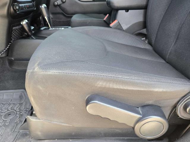 2017 Jeep Wrangler Vehicle Photo in DENTON, TX 76210-9321