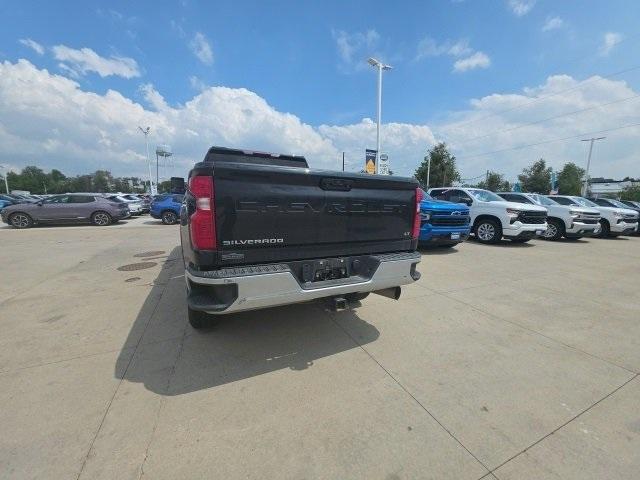 2024 Chevrolet Silverado 2500 HD Vehicle Photo in ENGLEWOOD, CO 80113-6708
