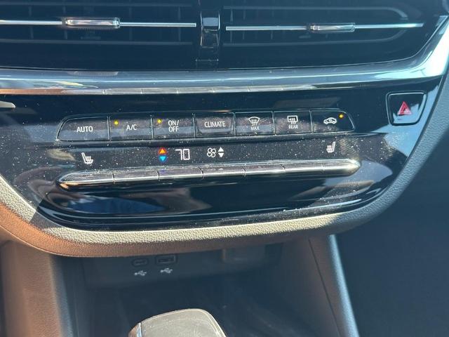 2025 Buick Envista Vehicle Photo in COLUMBIA, MO 65203-3903