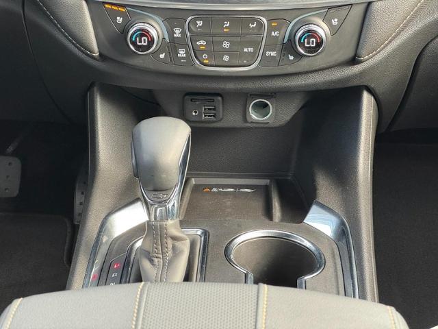 2023 Chevrolet Traverse Vehicle Photo in COLUMBIA, MO 65203-3903