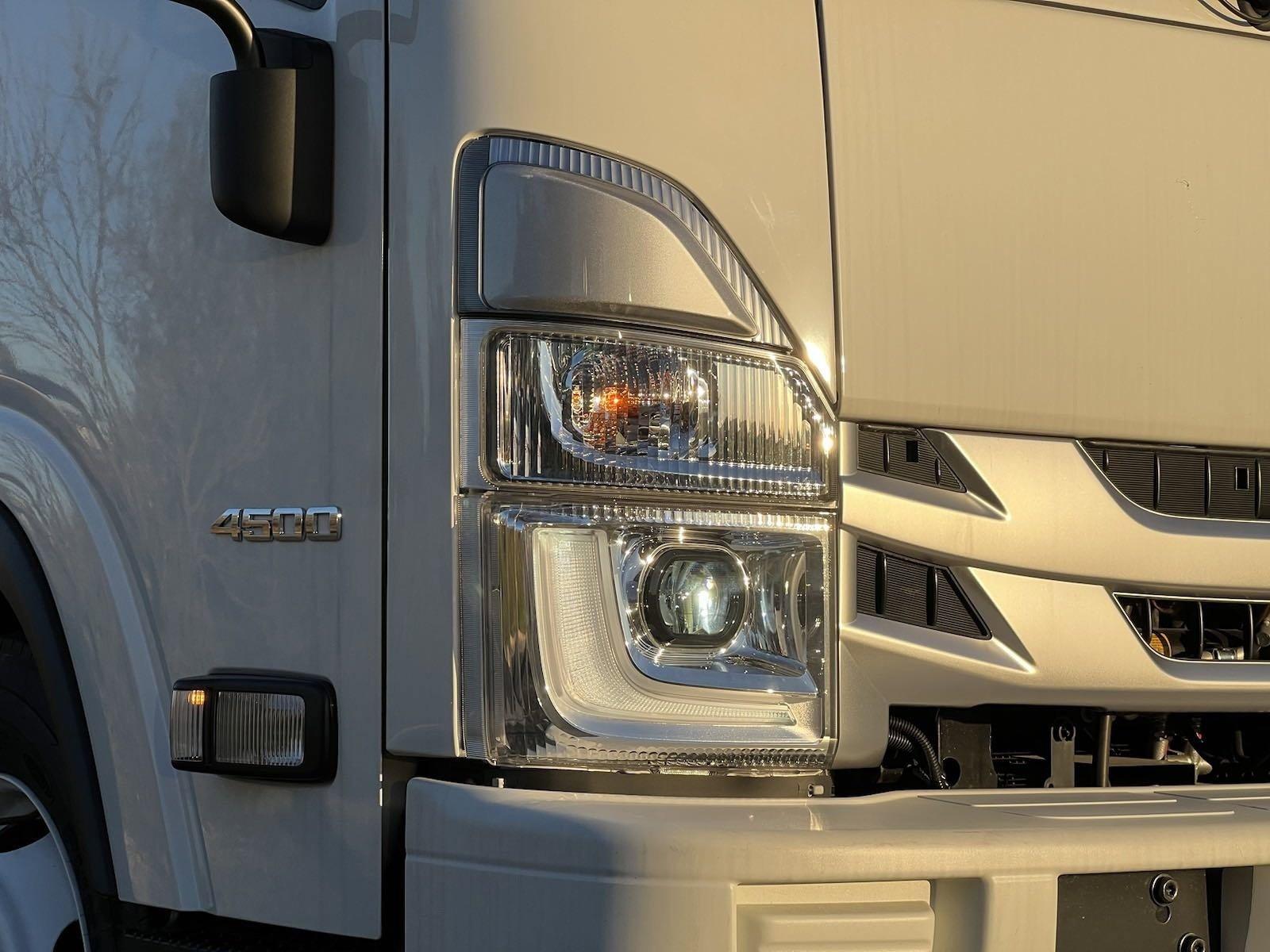 2024 Chevrolet Low Cab Forward 4500 Vehicle Photo in GEORGETOWN, TX 78626-7508