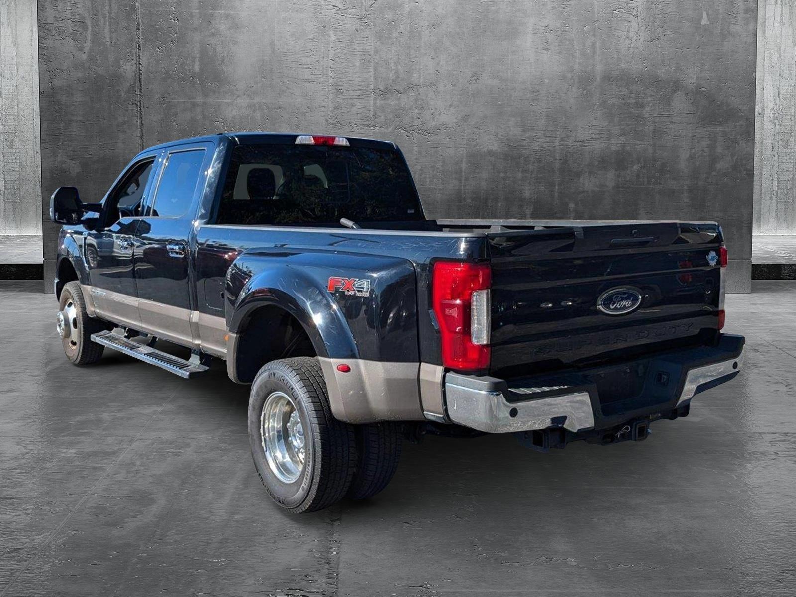 2018 Ford Super Duty F-350 DRW Vehicle Photo in Panama City, FL 32401