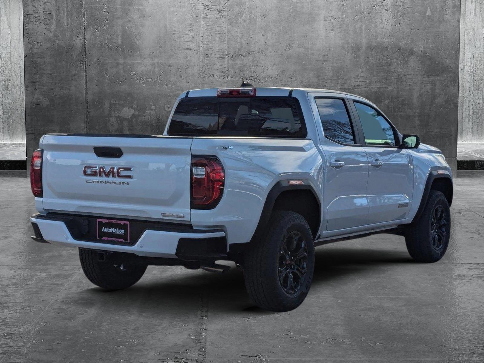 2024 GMC Canyon Vehicle Photo in LONE TREE, CO 80124-2750