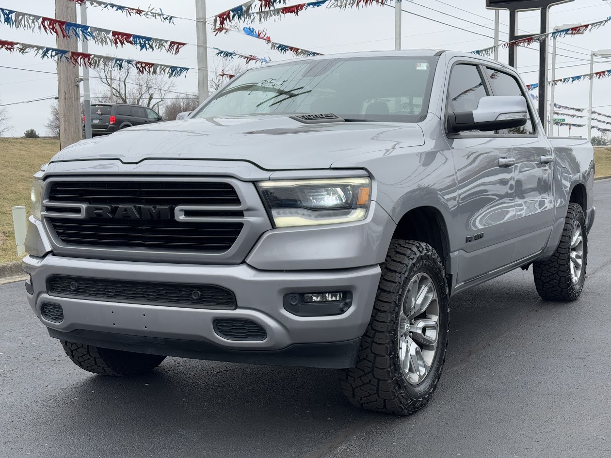 2019 Ram 1500 Vehicle Photo in BOONVILLE, IN 47601-9633