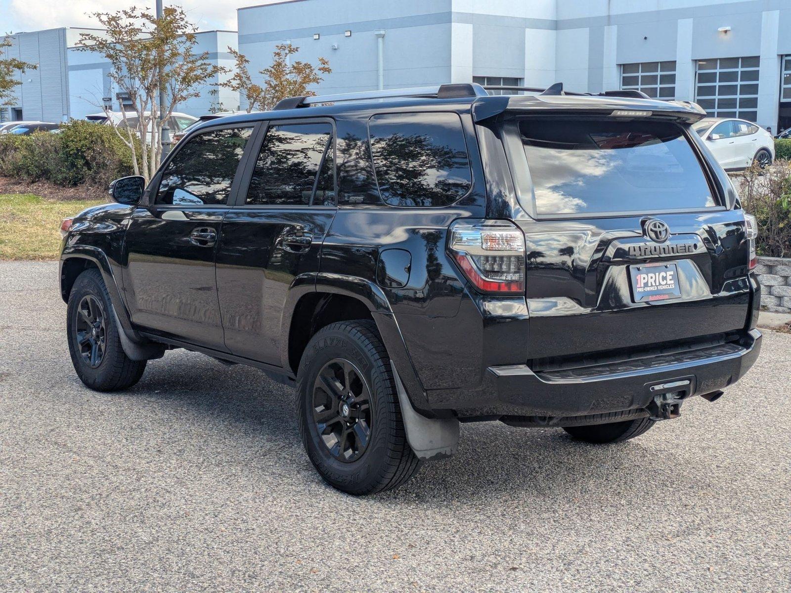 2019 Toyota 4Runner Vehicle Photo in Sarasota, FL 34231