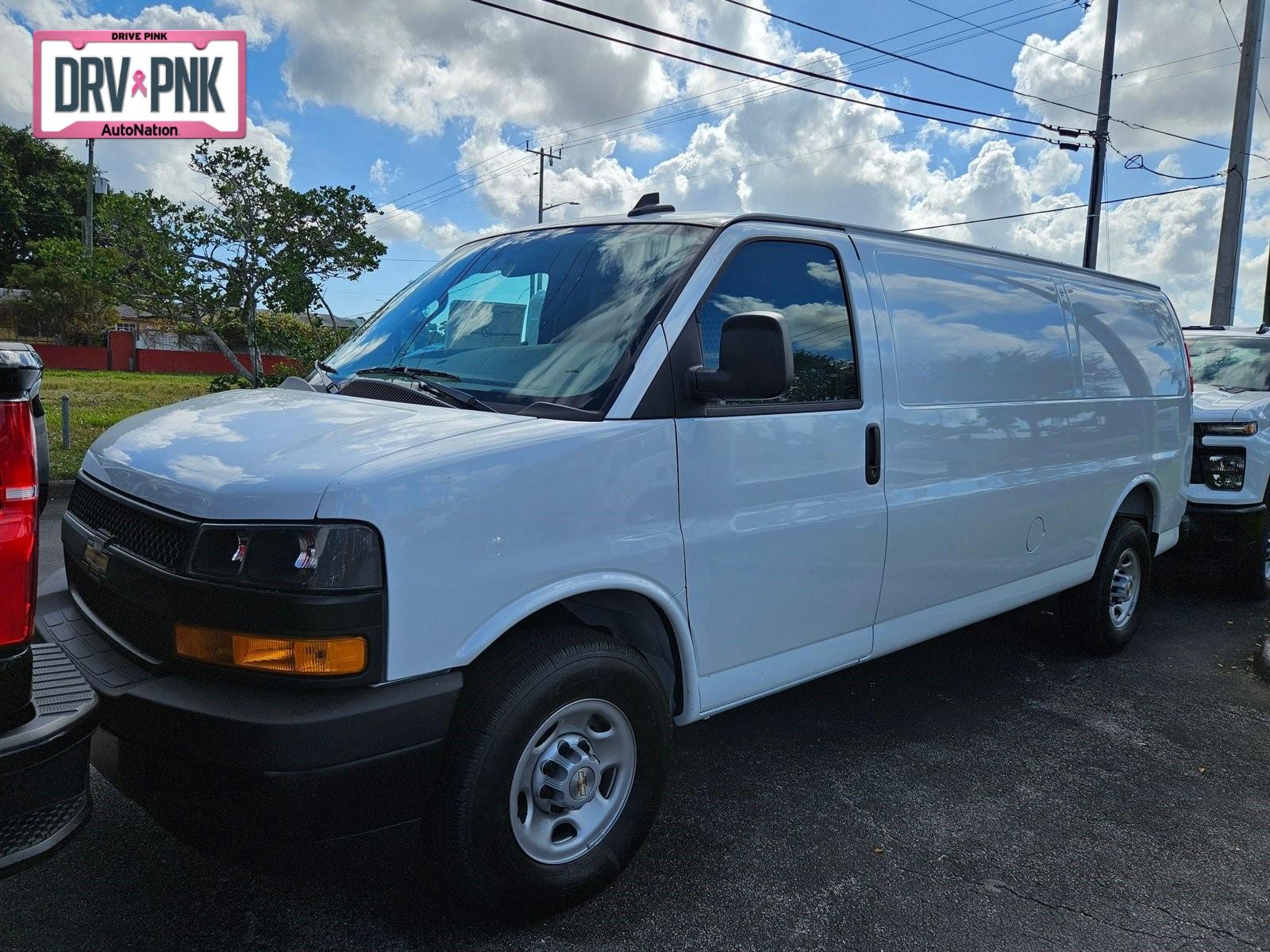 2025 Chevrolet Express Cargo 2500 Vehicle Photo in GREENACRES, FL 33463-3207