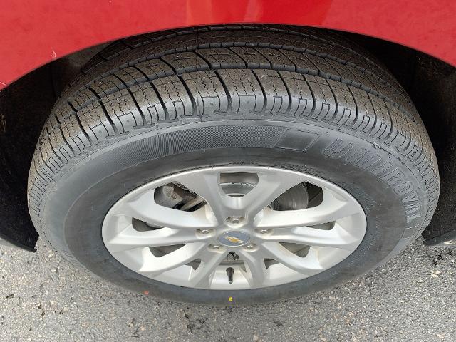 2019 Chevrolet Equinox Vehicle Photo in MOON TOWNSHIP, PA 15108-2571