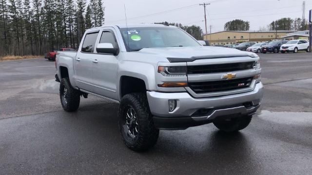 Used 2018 Chevrolet Silverado 1500 LT with VIN 3GCUKREC1JG398237 for sale in Hermantown, Minnesota