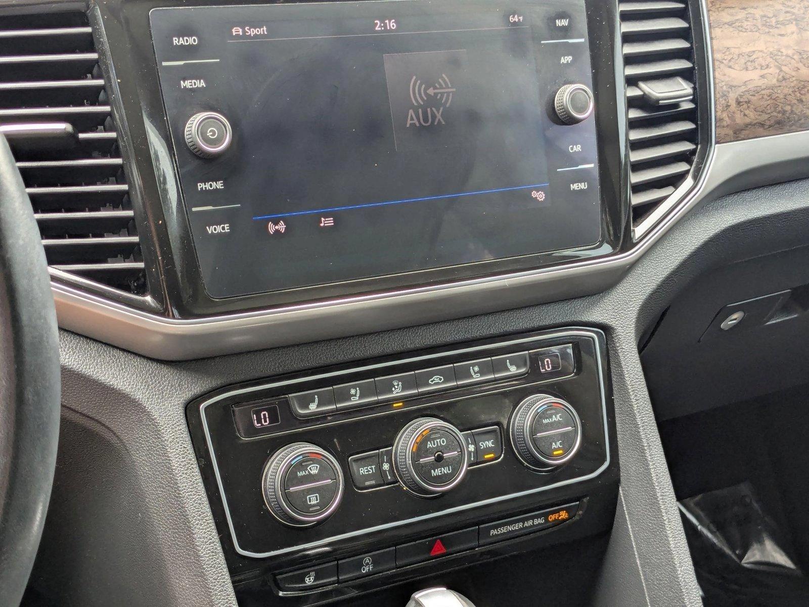 2018 Volkswagen Atlas Vehicle Photo in Tampa, FL 33614