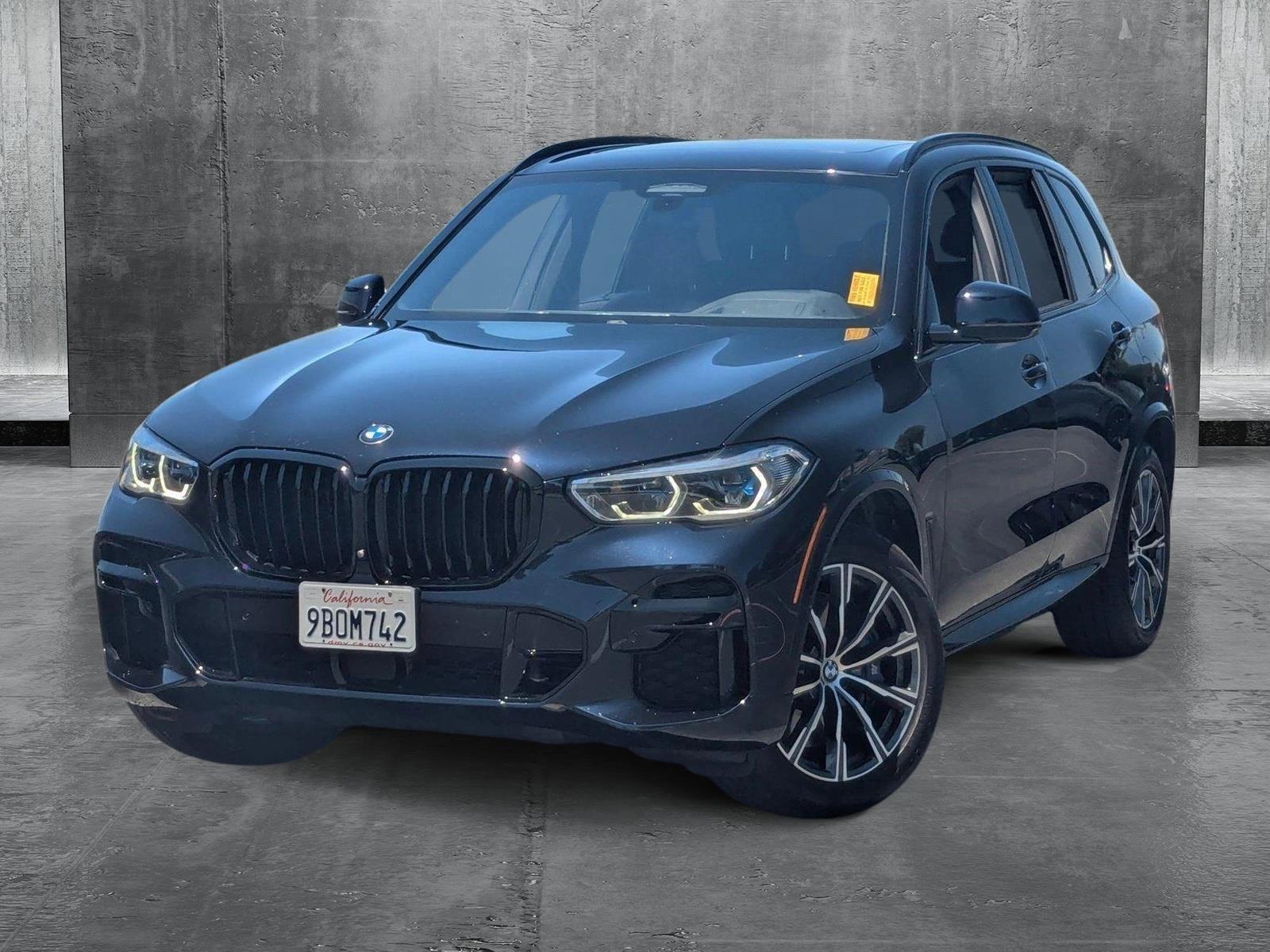 2022 BMW X5 M50i Vehicle Photo in Valencia, CA 91355
