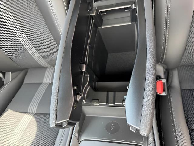 2025 Mazda CX-50 Vehicle Photo in Green Bay, WI 54304